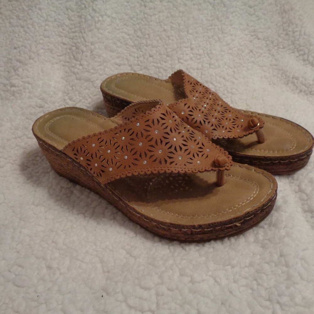 GC Good Choice Women's Wedge Sandals Size 8